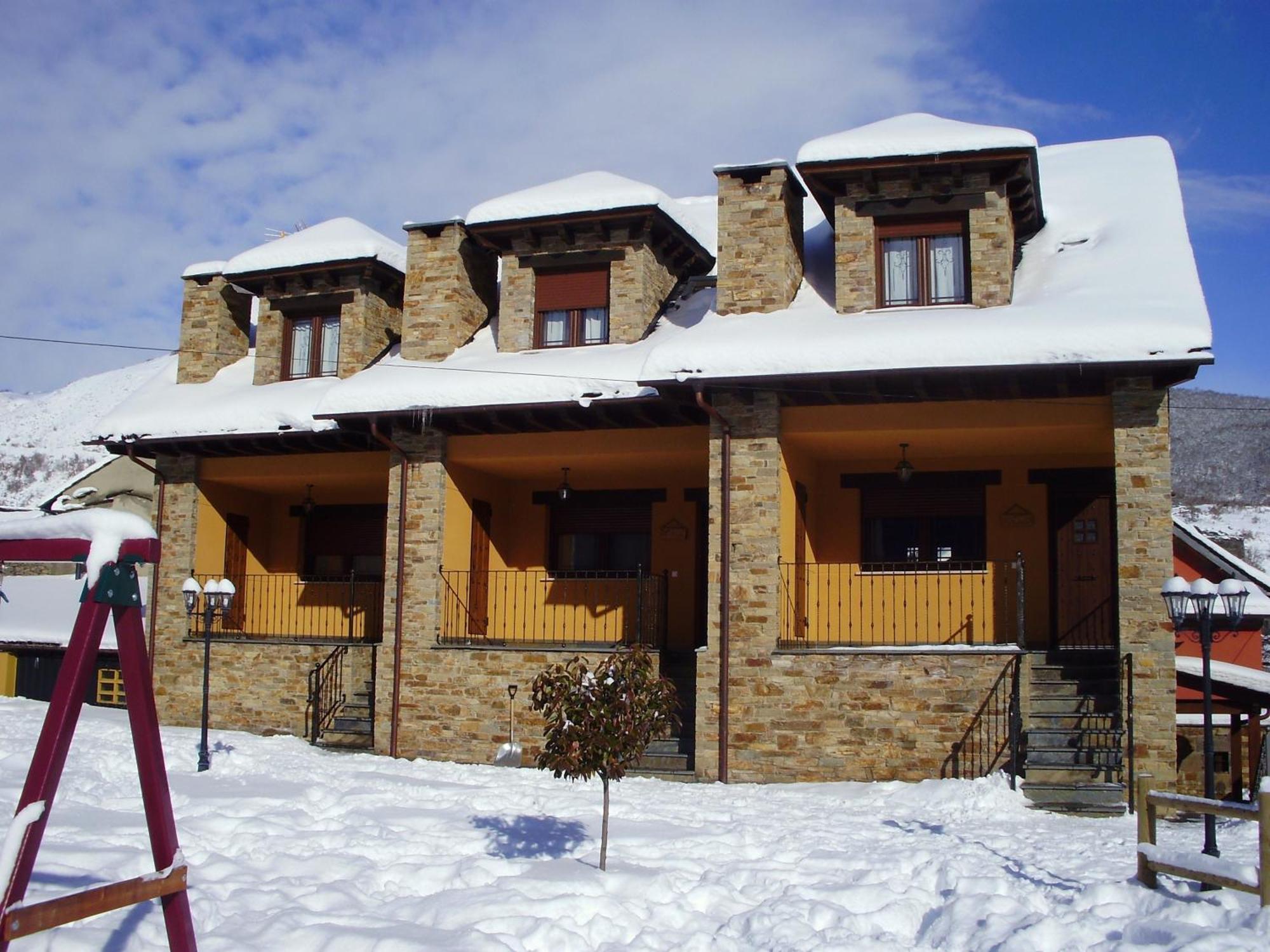 Apartamentos Rurales L'Abiseu Caboalles de Abajo Екстер'єр фото